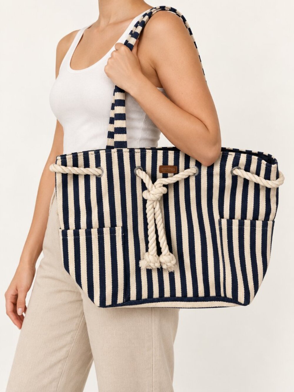 NWT Sun ’N’ Sand Navy & Ivory Striped Rope Beach Tote